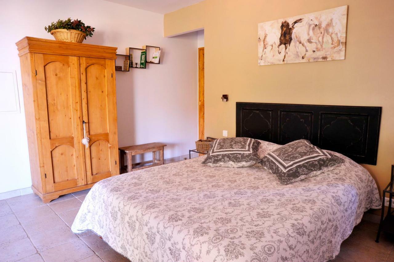 Bed&breakfast La Maison De Nathalie Les Mayons Extérieur photo