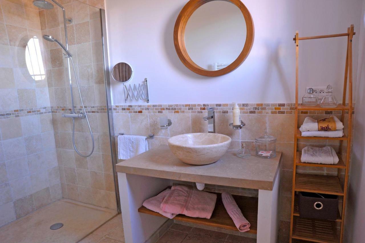 Bed&breakfast La Maison De Nathalie Les Mayons Extérieur photo
